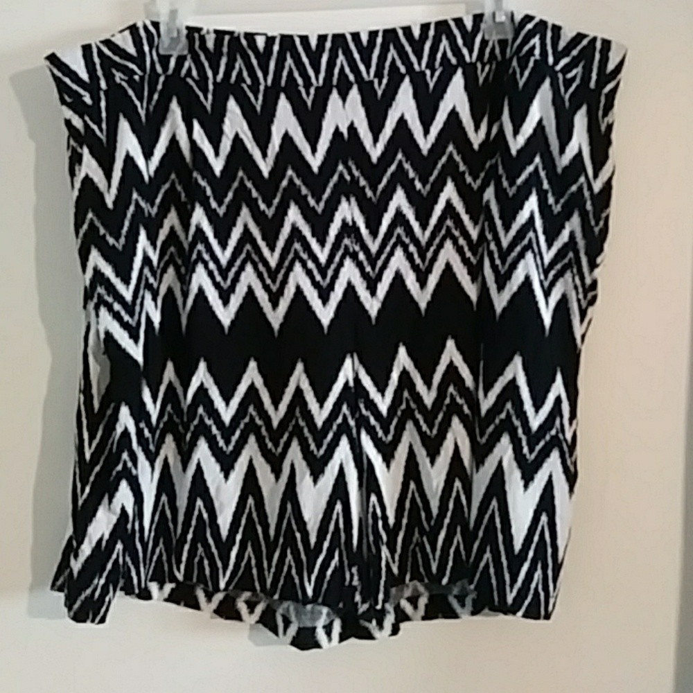 Massini plus size rayon shorts